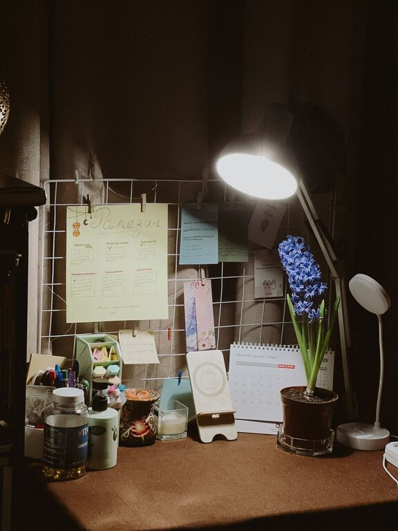 Tips for Organizing a Cozy and Inviting Home Workspace